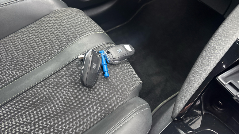 Peugeot 208 100kW GT 50kWh 5dr Auto Electric Hatchback